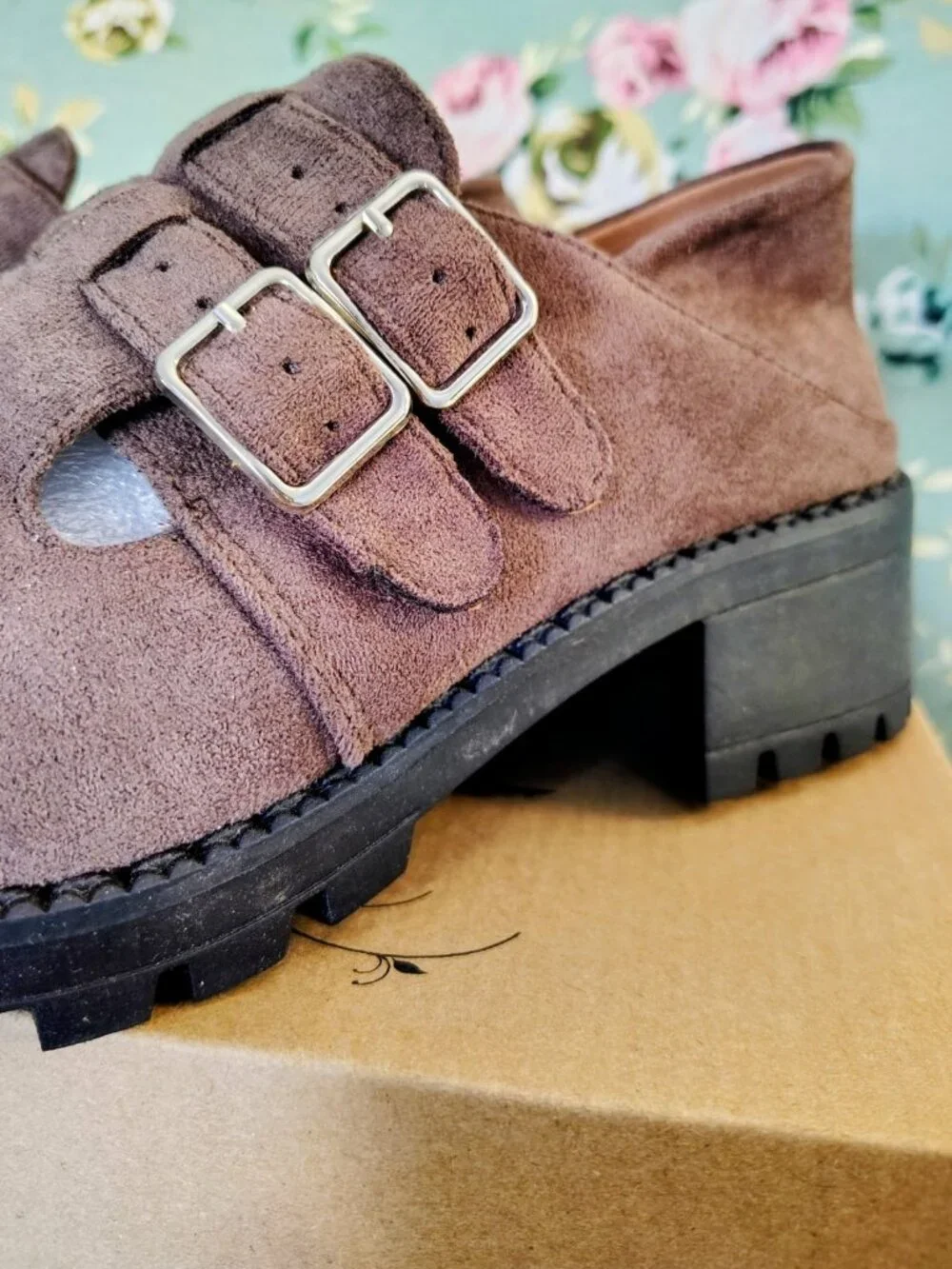 Unbranded these brown